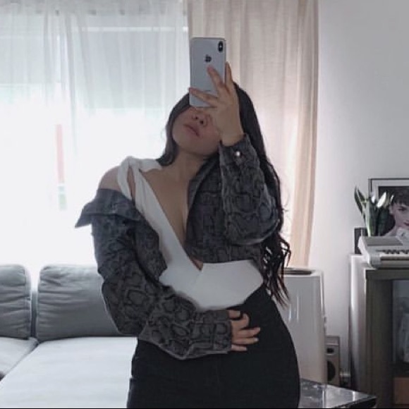 Snake denim crop jacket. Grey/green. NWT. Small - Picture 2 of 2